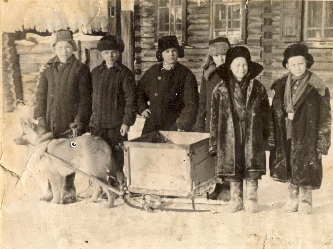 Барахолка киренск подслушано. Подслушано Киренск. Киренске 1966. Село Макарово Иркутская область. Фамилии жителей Южно-Енисейска в 1958 году.