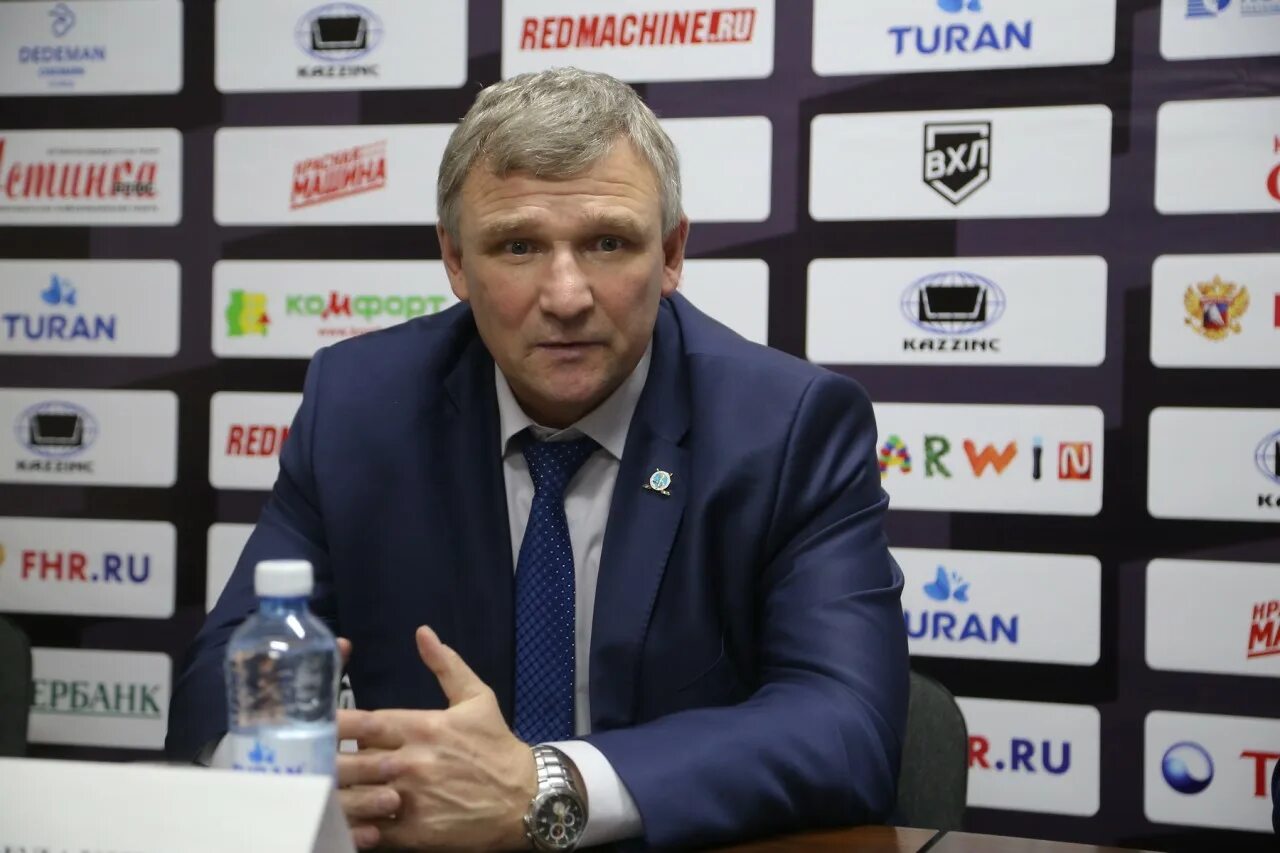 Дэвид немировски тренер. Дэвид немировски торпедо. Главный тренер хк торпедо. Главный тренер сибири. Главный тренер хк торпедо.