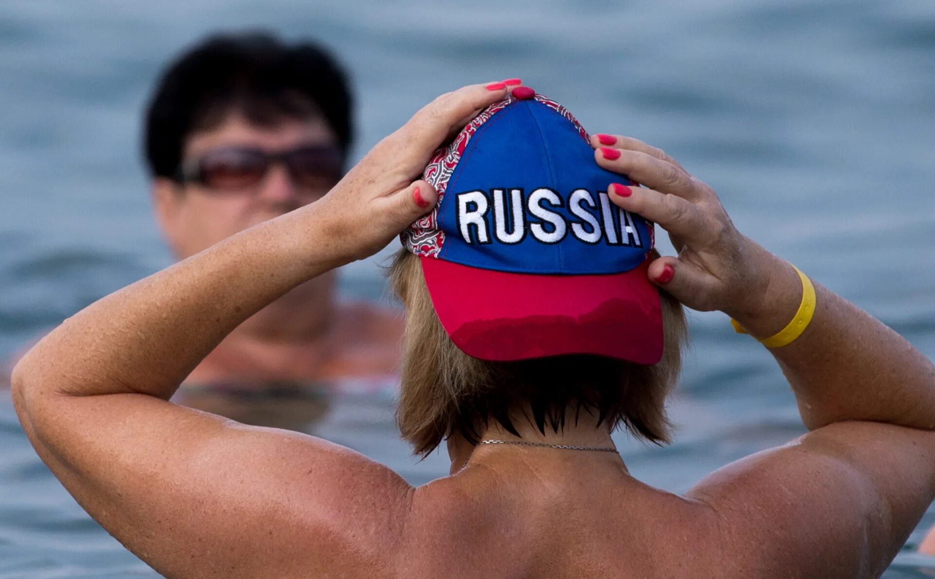 Туроператор турция. Отпуск в турции. Отпуск в турции. Полиция на пляже. Русские женщины в турции.