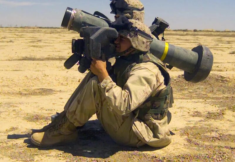 Комплексами javelin. Fgm-148 javelin птрк. fgm-148 javelin противотанковые ракетные комплексы. гранатомет джавелин. fgm 148 джавелин.