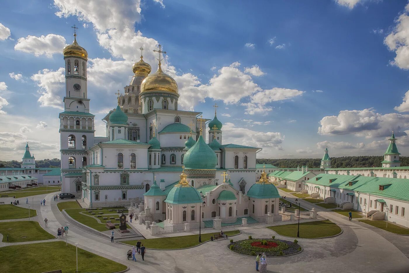 Воскресенский мужской монастырь истра. Истра новый Иерусалим монастырь. Воскресенский Новоиерусалимский монастырь. Воскресенский собор Новоиерусалимского монастыря. Новоиерусалимский Воскресенский монастырь в городе Истре.