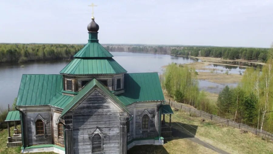 Троицкое нижегородская область фото. Озеро Светлояр Нижегородская область Воскресенский район. Троицкое Нижегородская область Воскресенский район Церковь. Воскресенский район село Троицкое серая лошадь. Озеро Светлояр часовня.