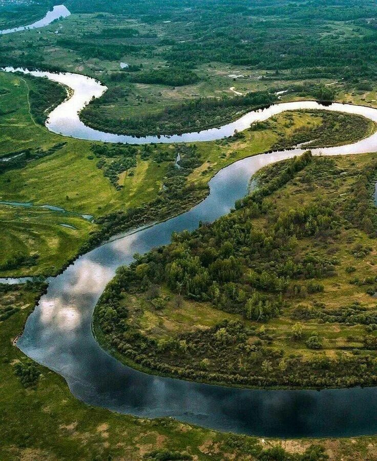 Херсон сейчас. Меандры реки. Эстуарий реки обь. Устье реки маккензи. Река меандр в турции.