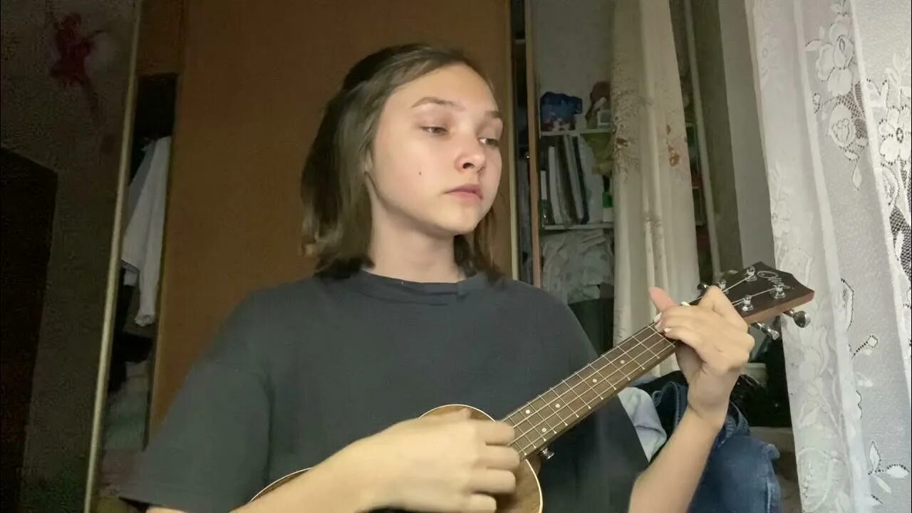 Разбор на гитаре лететь. Амега лететь ноты.