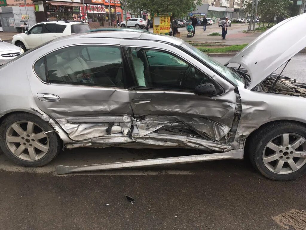 Какая авария случилась в волгограде. Авария на проспекте ленина в волгограде. Что произошло в волгограде. Что произошло в волгограде. Волгоград пожар завода.