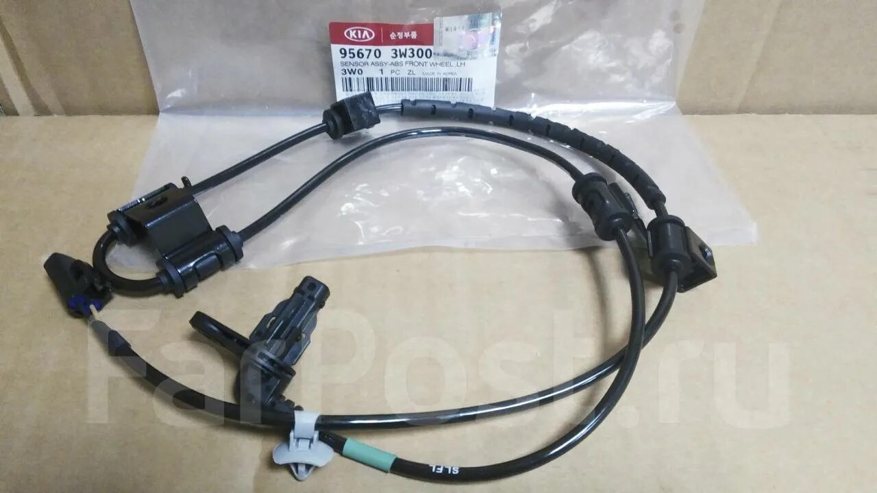 956713W300 Датчик ABS передний Kia Sportage 3 2010-2015 купить бу Z17916109 - iZ