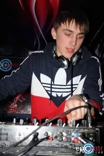 Dj began