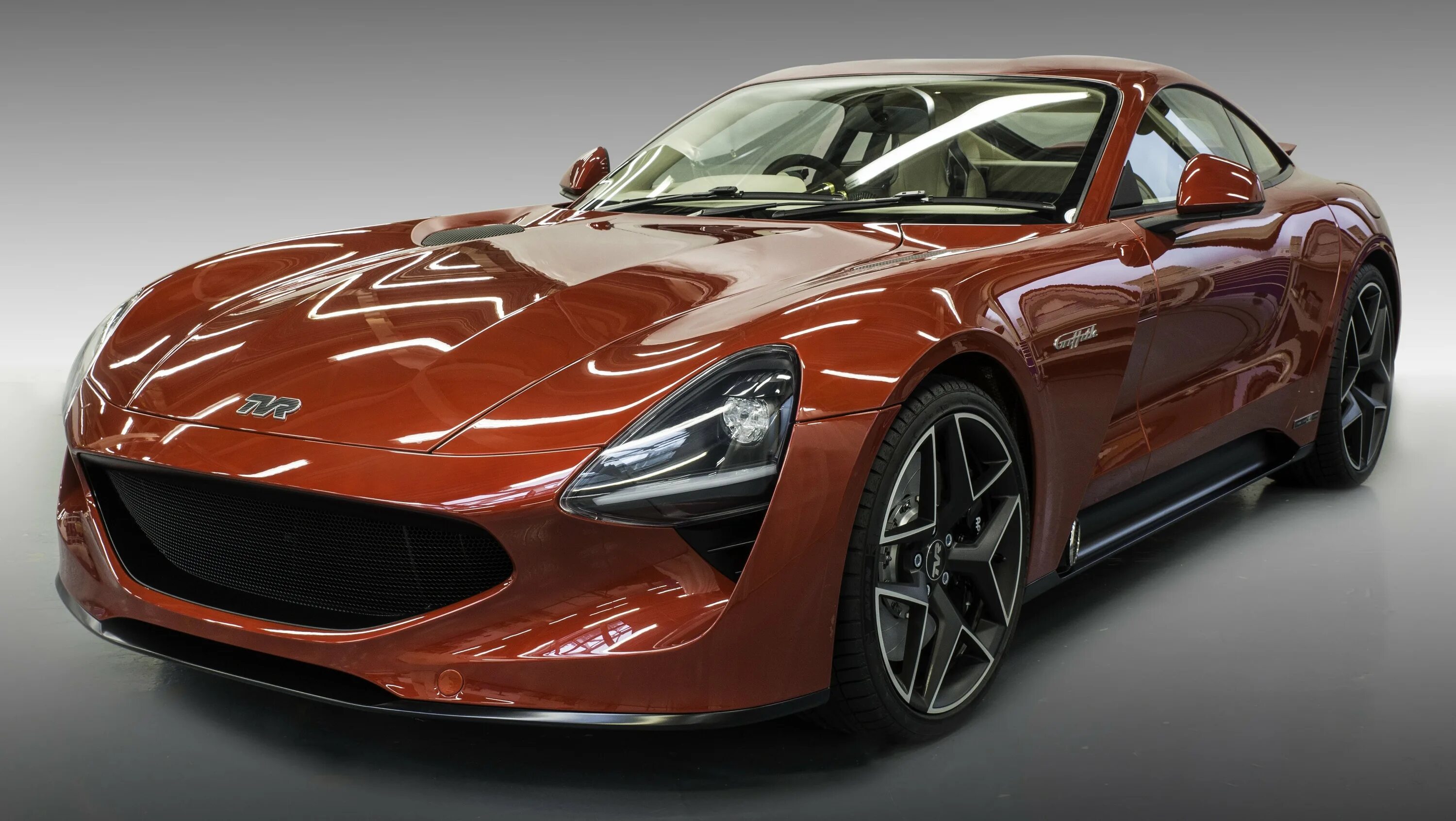 Модели машин 2024. TVR Griffith 2021. TVR Griffith 2020. Автомобиль TVR Griffith. TVR Griffith 2018.