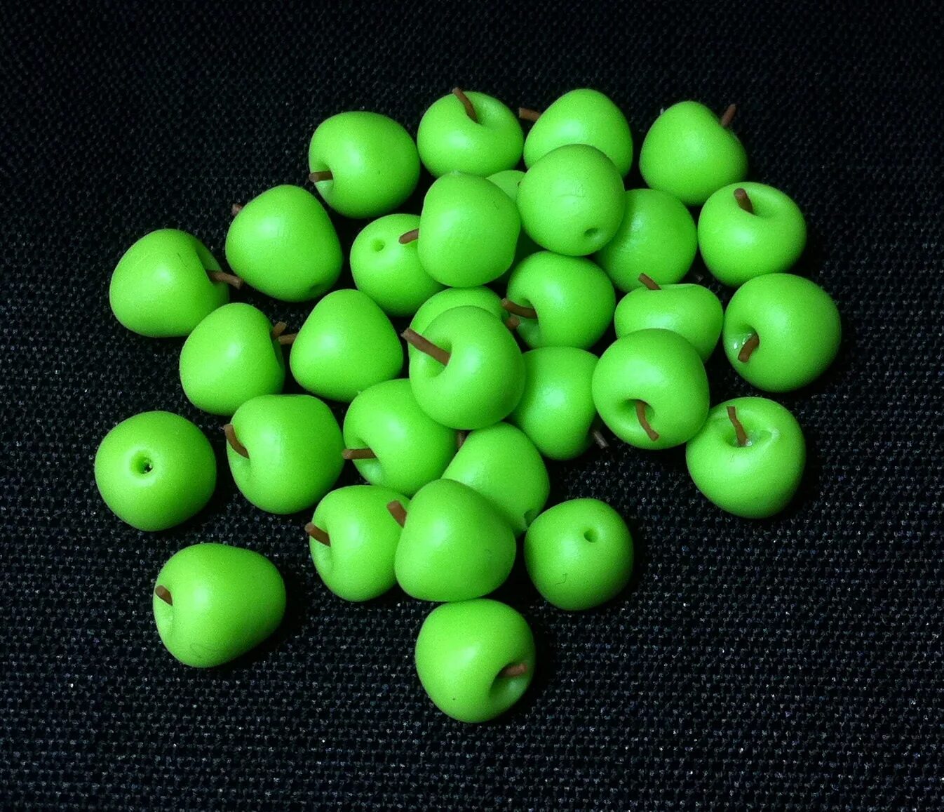 Макинтош яблоки. Tpa - green apple 10мл. Красивые яблоки. Small apple. Фигурка эпл яблоко.