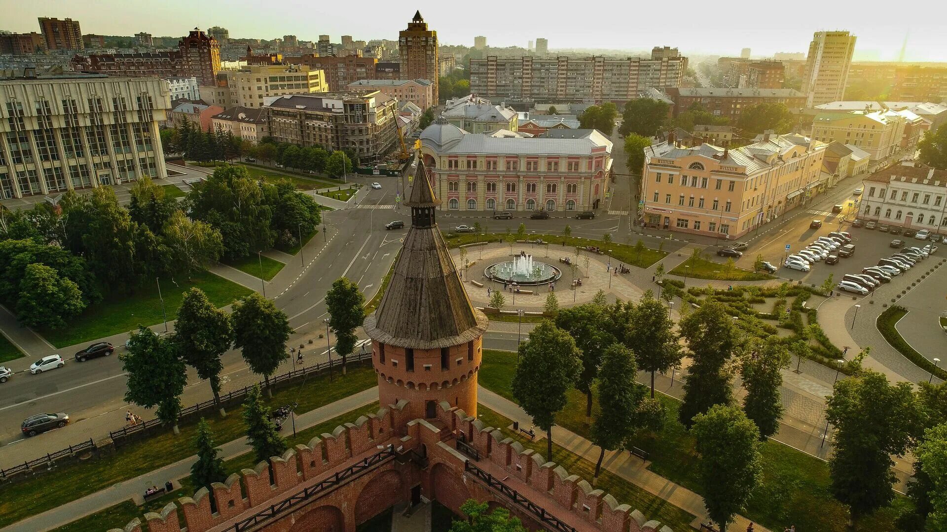 Тула размер города. Тула Крестовоздвиженская. Крестовоздвиженская площадь г Тула. Тула исторический центр. Тула центр города.