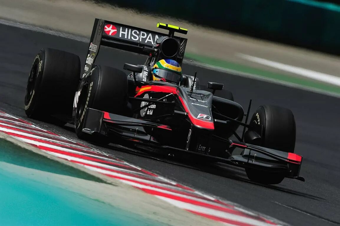 Lotus renault f1. Феррари (команда «формулы-1»). Команда феррари ф1. Racing point f1 team. Ferrari formula 1.