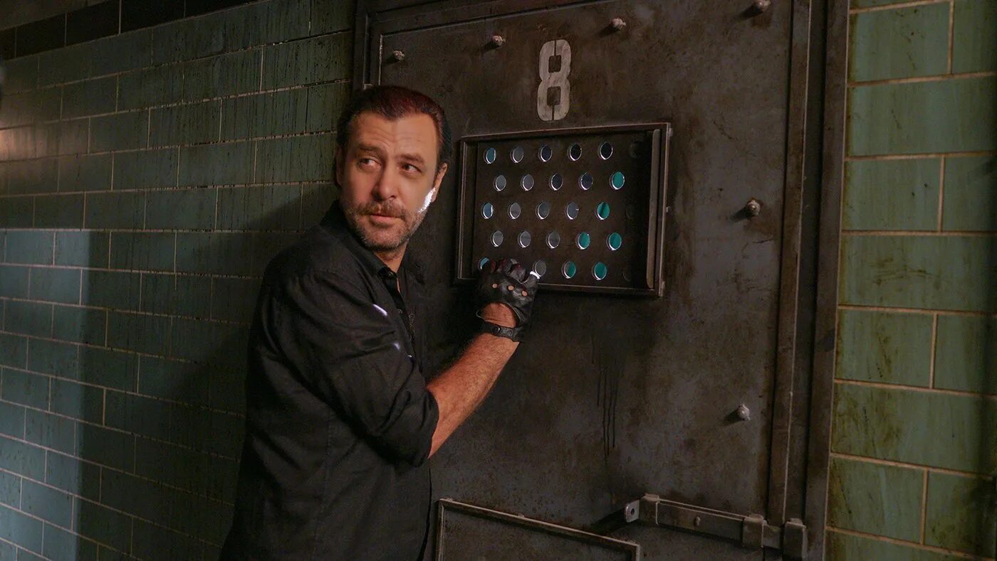 Mission complete без фона. надпись миссия выполнена. уважение 1. дружеское рукопожатие. миссия провалена гта.