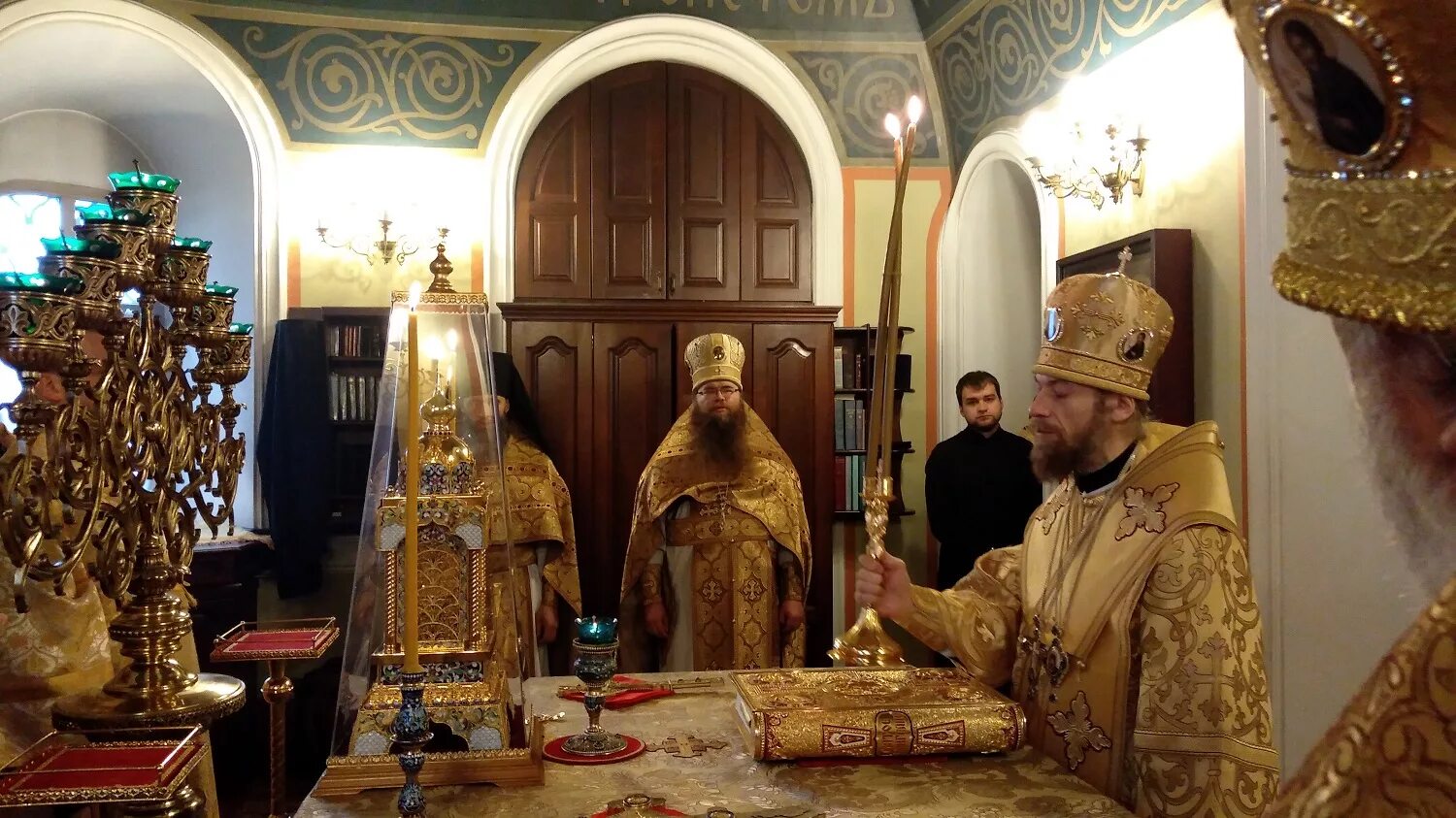 Расписание богослужений. Расписание богослужений подворье лавры. Иоанно-предтеченский монастырь астрахань расписание богослужений. Предтеченская церковь расписание богослужений. Нужно расписание служб.