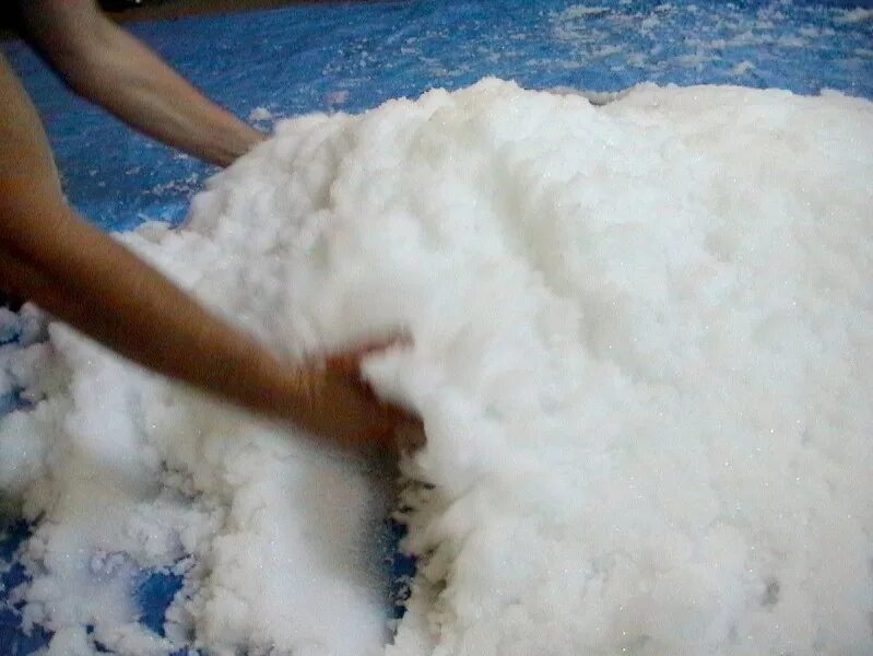 Волны декорации. Имитация морской пены. Краска из пены для бритья и пва. Синтепон имитация снега. Искусственные облака своими руками.