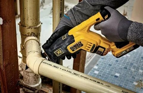 Сабельная пила dewalt