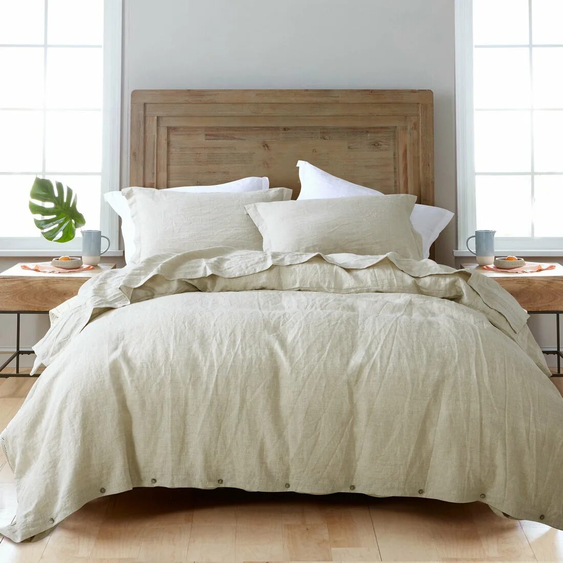 Bed linen top ýiew. Спальня постель полосками. Ph collection кровать pillow. Чистое постельное белье. Кровать аметист.