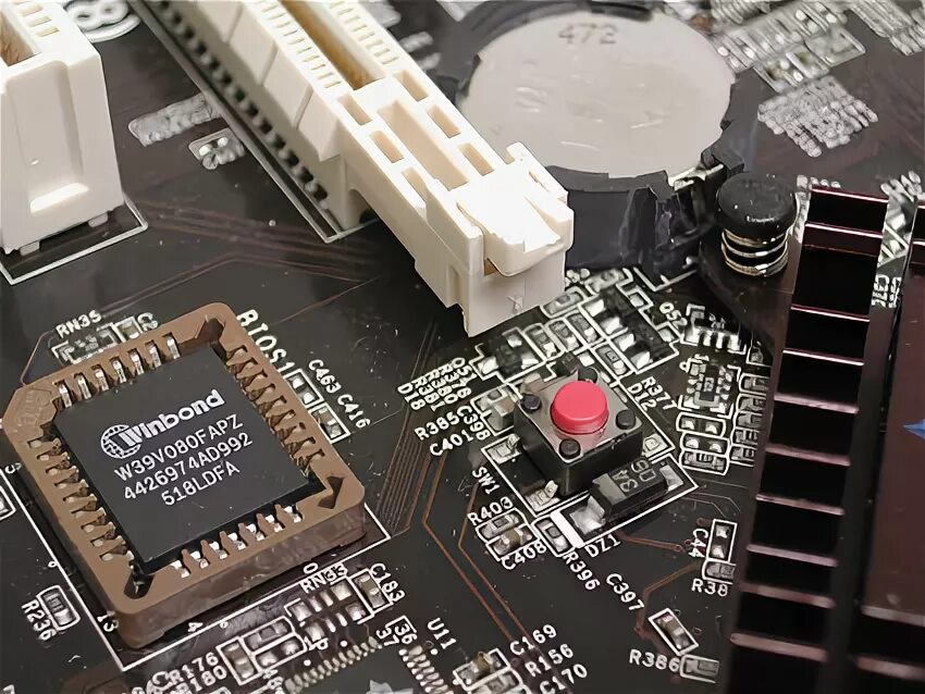 материнская плата сброс биоса. кнопка биоса. Clr cmos перемычка. кнопка для входа в биос на компьютере. микросхема bios на материнской плате.