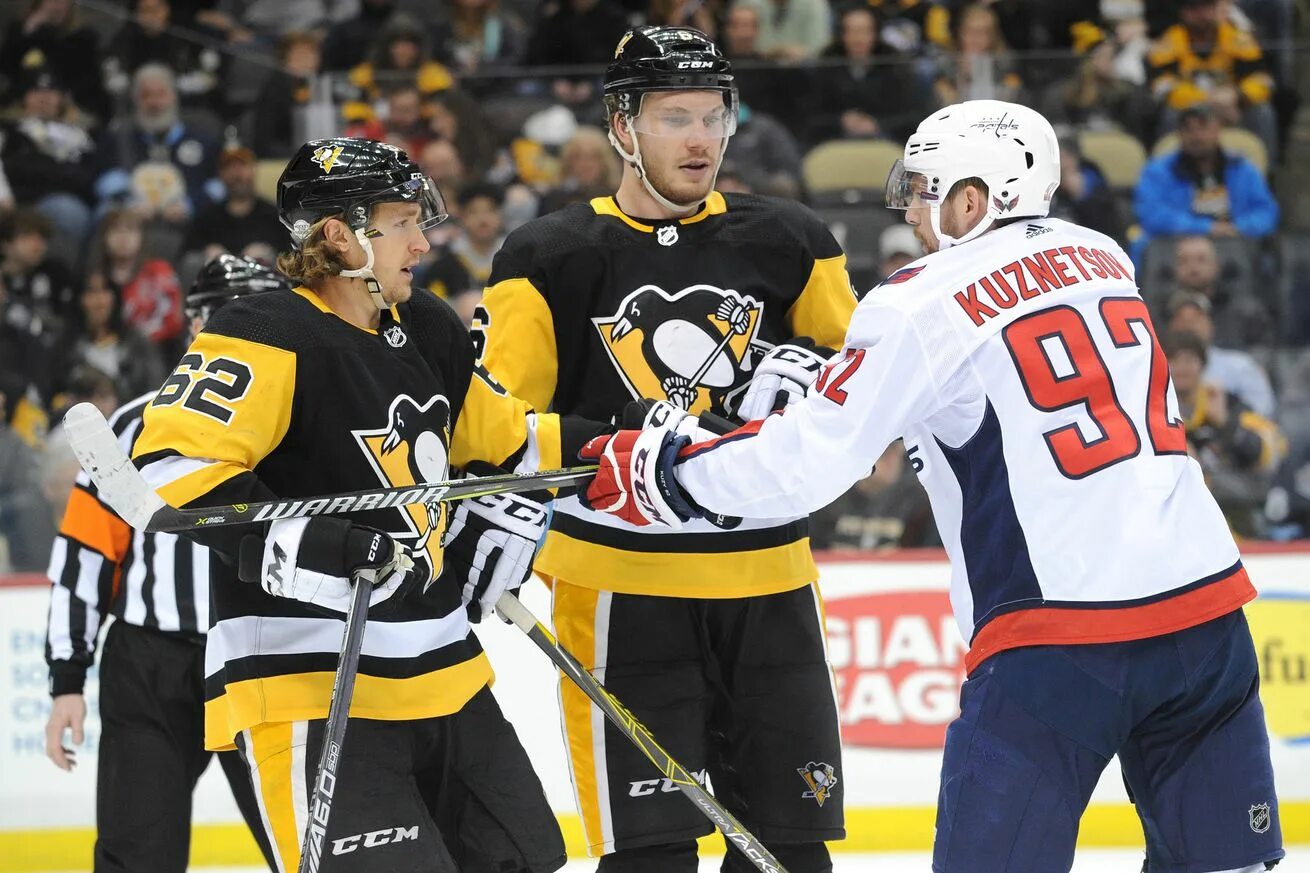 Овечкин кузнецов уилсон. Нхл 2022-2023. Вашингтон филадельфия нхл. Вашингтон кэпиталз. Хк вашингтон 2008-2009.