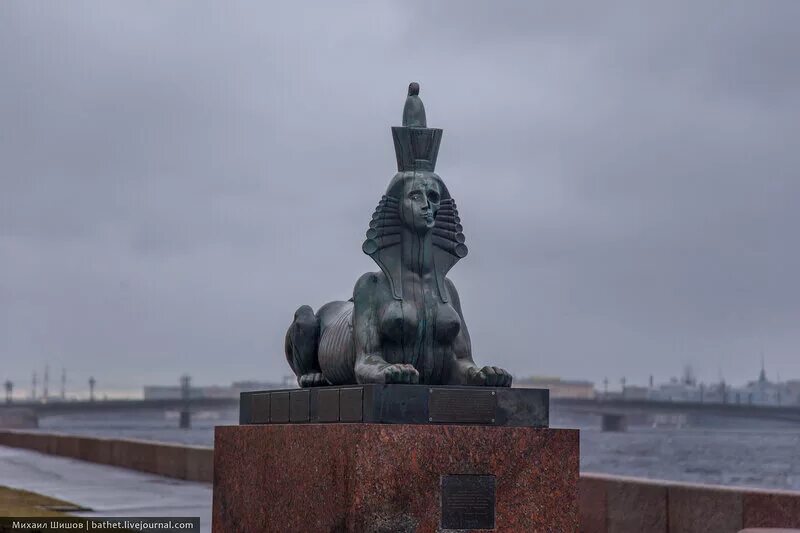 Памятник жертвам репрессий в санкт петербурге. Памятник жертвам политических репрессий санкт-петербург сфинкс. шемякин сфинксы в санкт-петербурге. сфинксы на набережной робеспьера в санкт-петербурге. сфинксы шемякина- памятник жертвам политических репрессий.