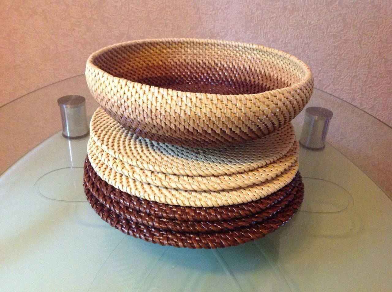 корневое плетение из газетных. елена тищенко корневое плетение из газетных трубочек мастер класс. корневое плетение из газетных. оригинальные изделия из бумажной лозы. плетение из соломки.