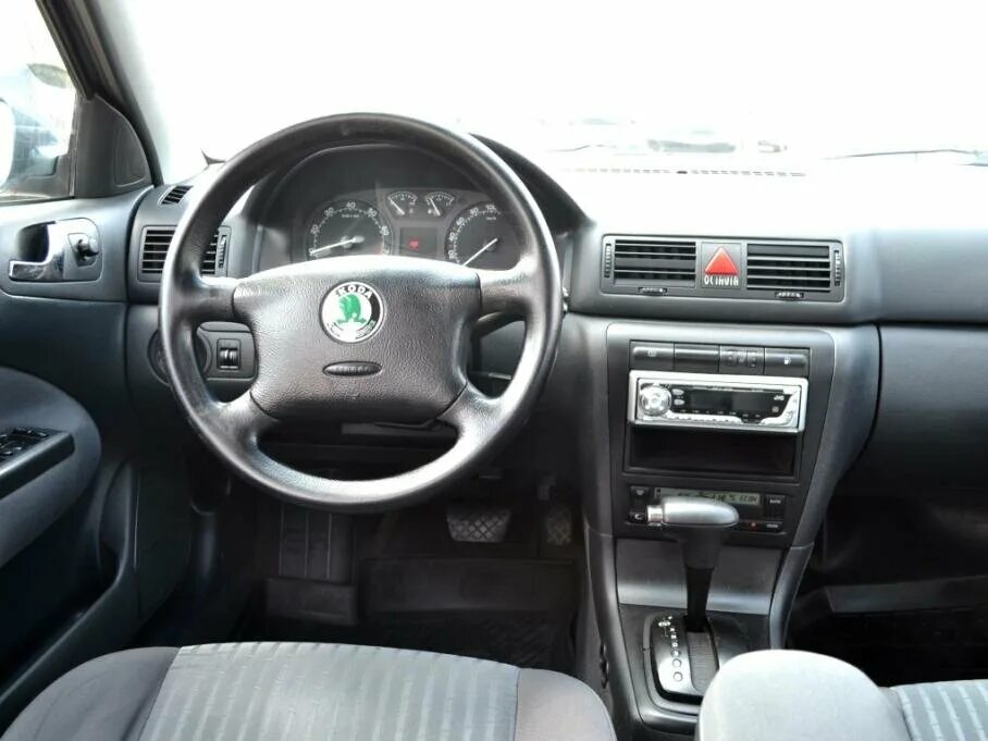 Комплектация шкоды октавии тур. Комплектация шкоды октавии тур. 6. Skoda octavia tour 2008 салон. Комплектация шкоды октавии тур.