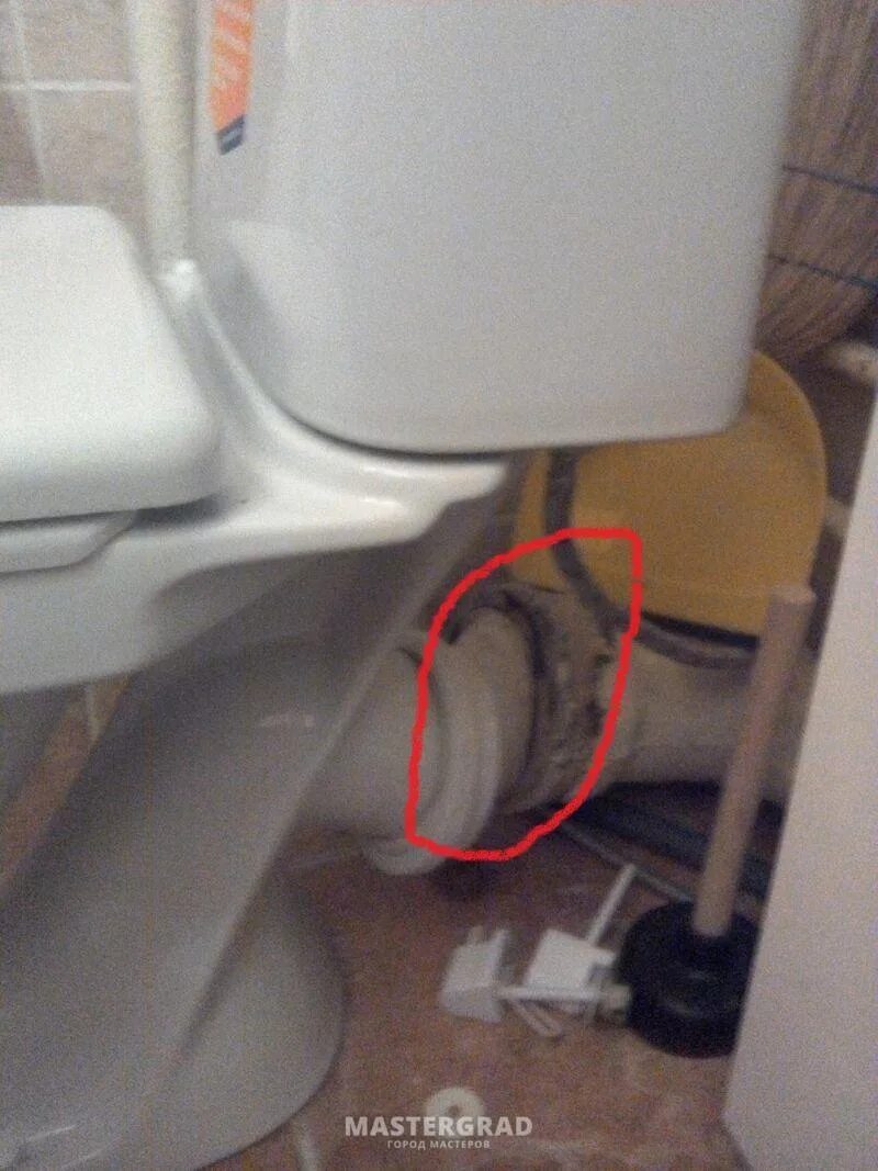 Протекает унитаз. Подтекает унитаз снизу. Протечка унитаза. Унитаз протекает снизу. Подтекает бачок унитаза.