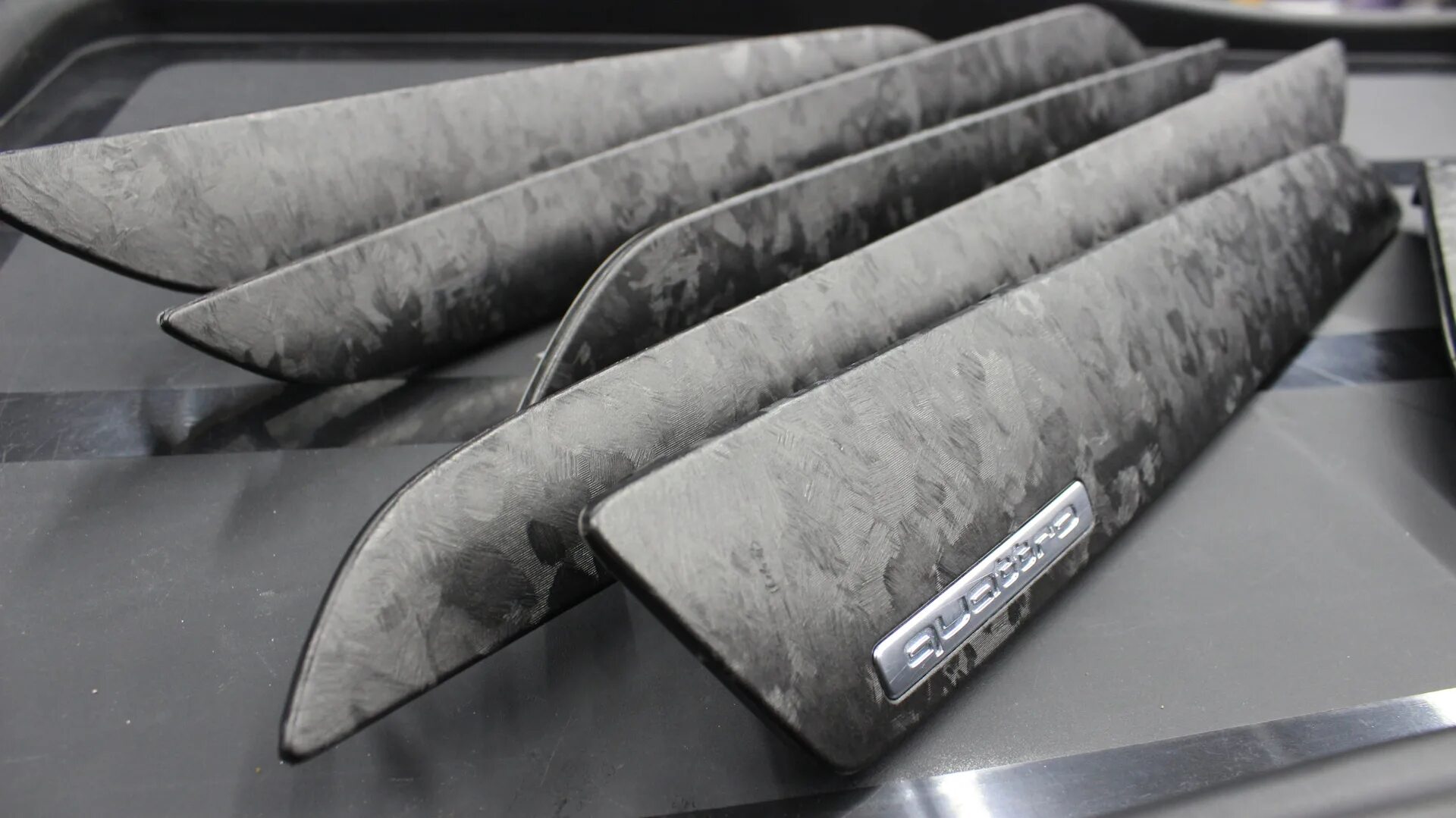 Stek пленка кованый карбон. Hexis hx30caf89s. Сетка карбон 2k. Hexis hx30caf89s кованый карбон. Кованый карбон hexis.