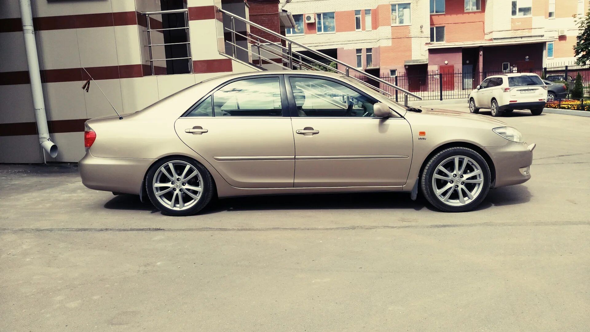 Toyota camry 30 r17. Диски на тойоту камри 30. Диски на тойоту камри 30. Toyota camry v30 r17. Камри 30 на 17 колесах.