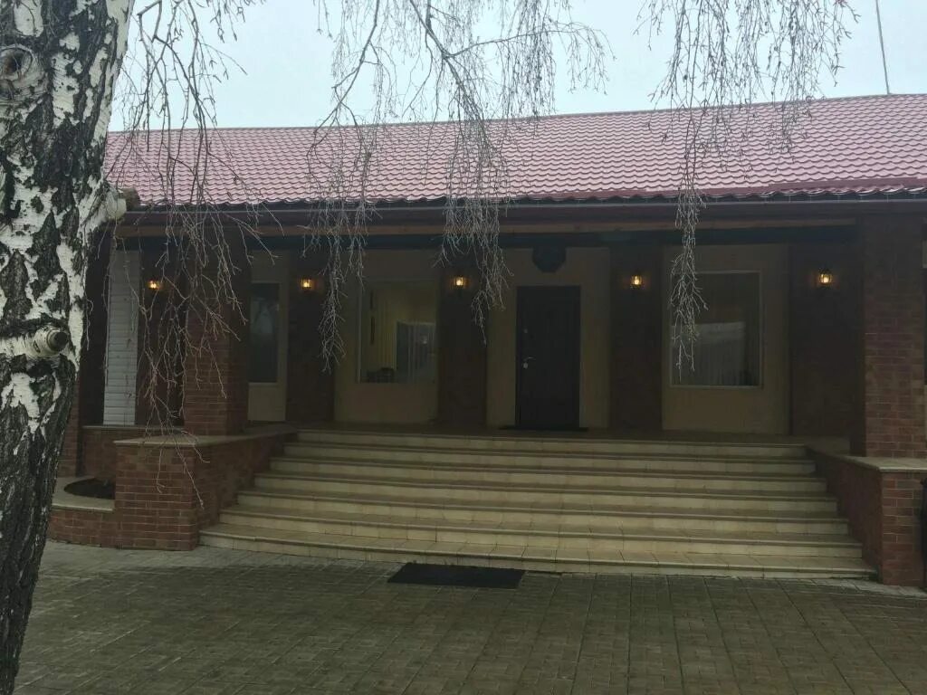 Гуково старая гостиница. Гостиница в гуково ростовская область. Гостиница в гуково ростовская область. Гостевой дом ореховка. Гостевой дом гуково.