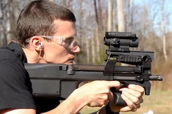 Соревнования ipsc карабин. Стреляющий топор. Fn p90 в руках. Ipsc air action карабин. Диего гасперини стендовая стрельба.