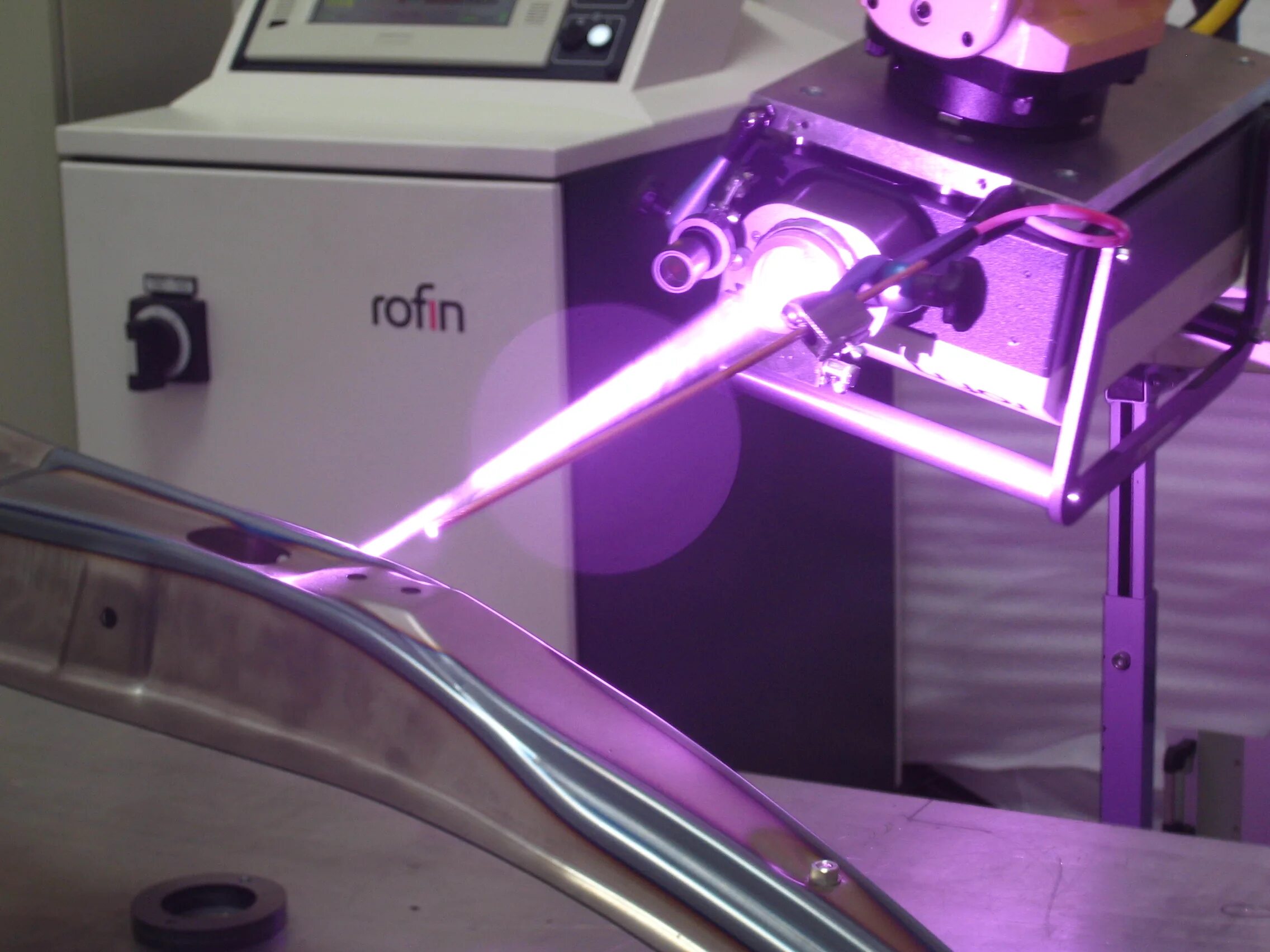 Limited processing. Лазер Key Laser 630. Rofin Laser. Лазер макро. Лазер процессинг.