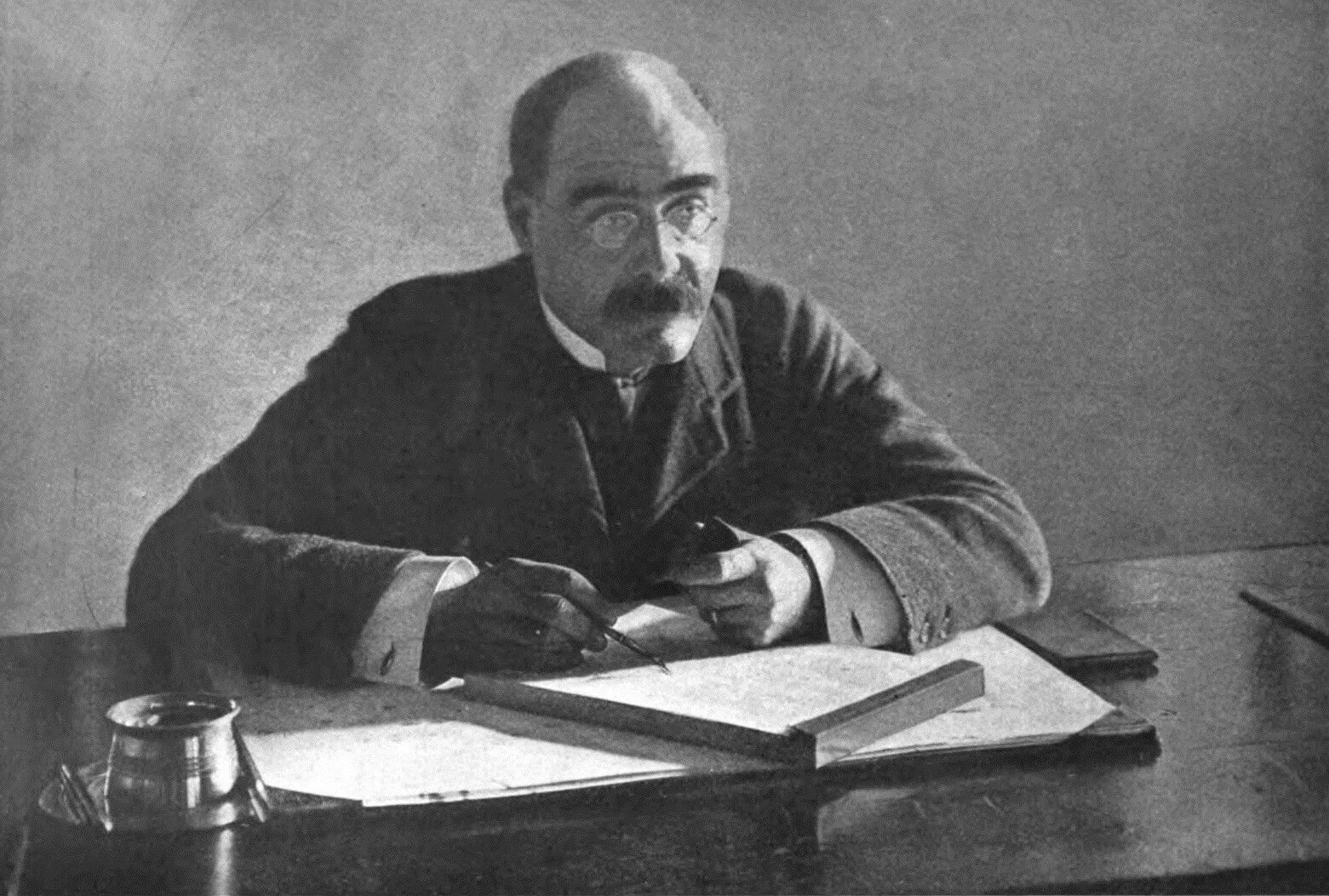 Как звали киплинга. Р. киплинг писатель. портрет киплинга.