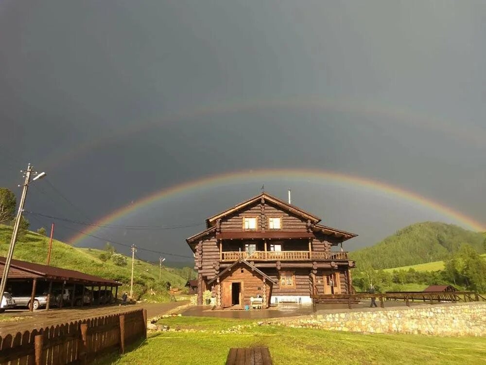 Маральник никольское. Горный Алтай маральник Никольское. Село Никольское маральник. Село Никольское Алтайский край маральник. Никольское мараловодческое хозяйство.