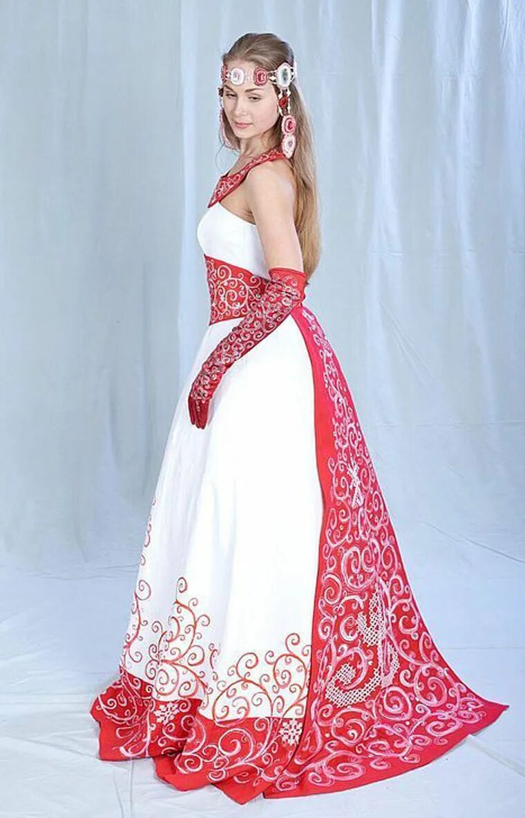 Традиционное русское свадебное платье. Украинское свадебное платье национальное. Свадебные наряды в славянском стиле. Народное свадебное платье. Народное свадебное платье.