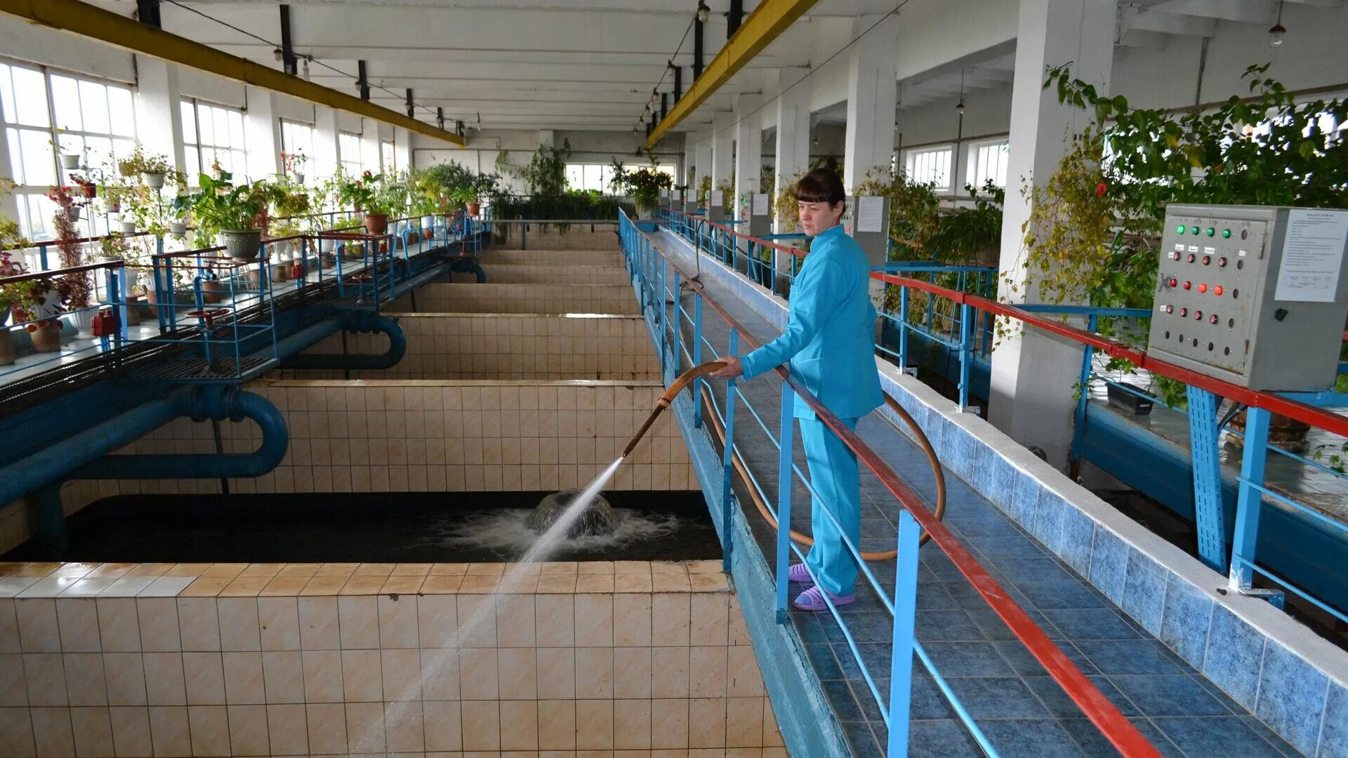 Атп горводоканал. Водоканал владикавказ. Смоленский горводоканал. Очистные сооружения тверь большие перемерки. Водозаборное сооружение ржев-1.