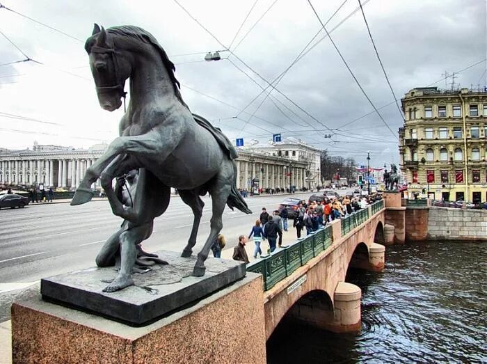 клодт скульптор аничков мост. аничкин дворец кони в санкт-петербурге. аничков мост в санкт-петербурге. клодт скульптор аничков мост. кони на мостах петербурга.