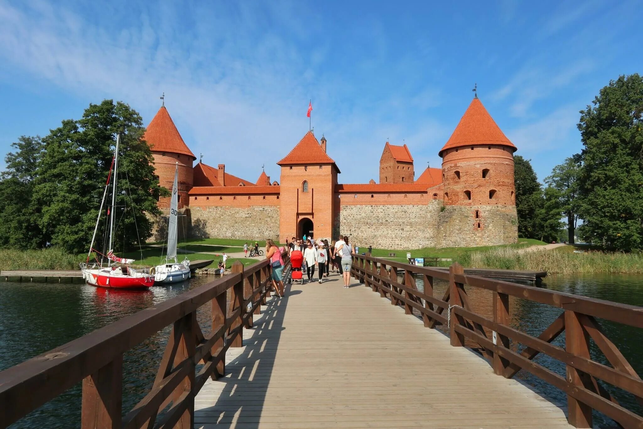 Тракайский замок. Тракайский замок Литва. Крепость Тракай Литва. Друскининкай Тракайский замок. Тракай национальный парк Литва.