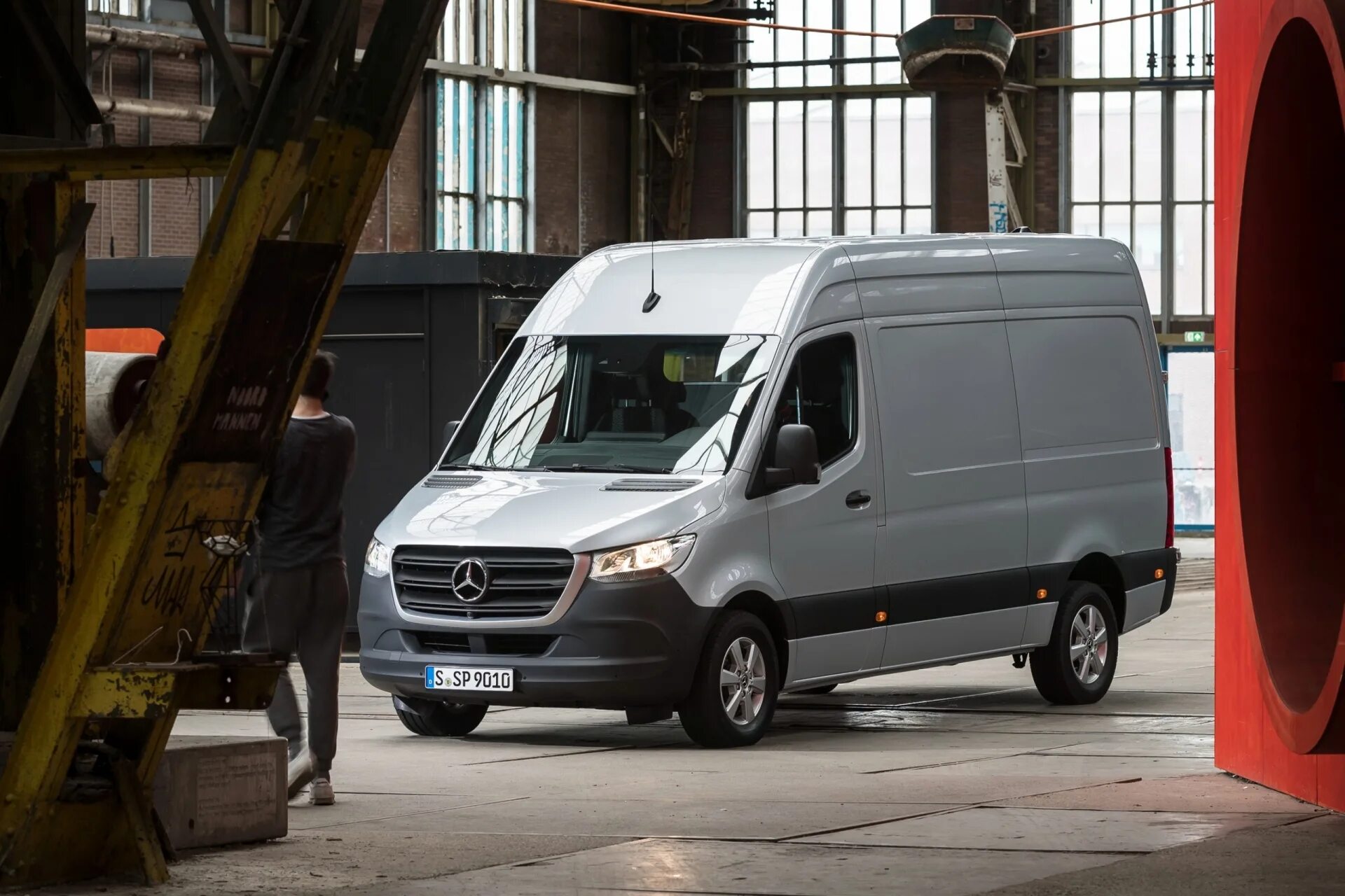 Спринтер 907 кузов. Mercedes Benz Sprinter 2021. Мерседес Спринтер грузовой фургон. Кастенваген Sprinter. Mercedes Benz Sprinter грузовой.