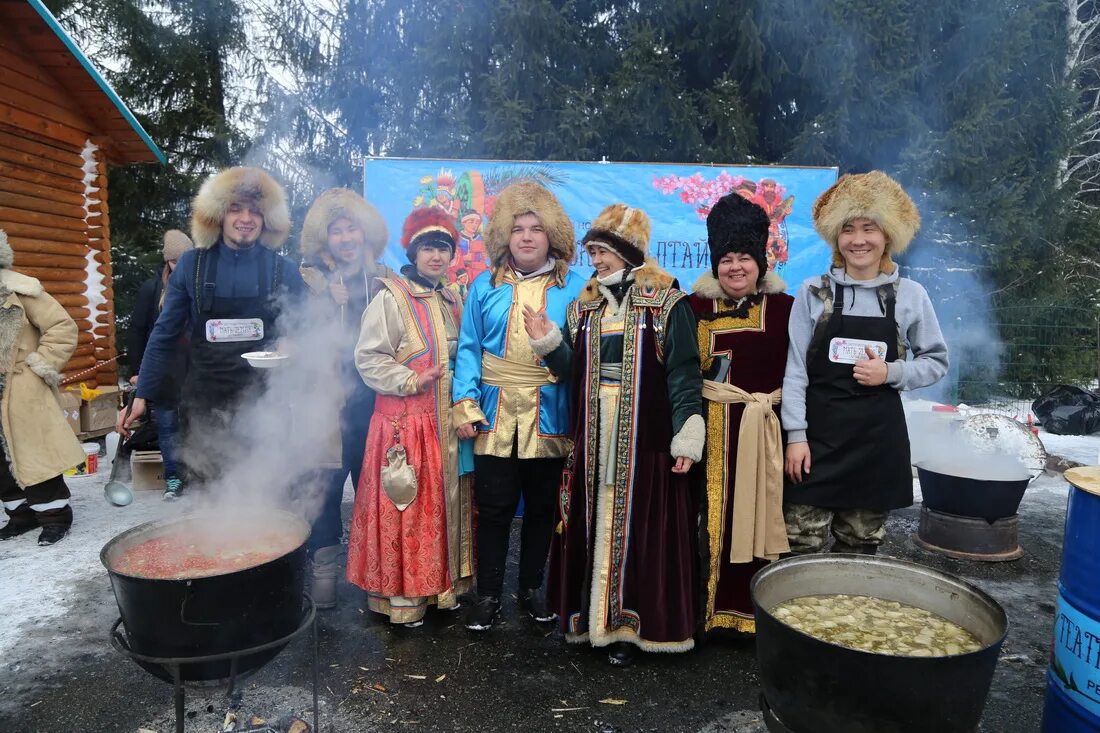 Вакансия республика алтай свежие. Зимни и праздники Алтая. Алтайские праздники на Алтае. Республика Алтай инвестиции в туризм. Алтайский праздник очищение.