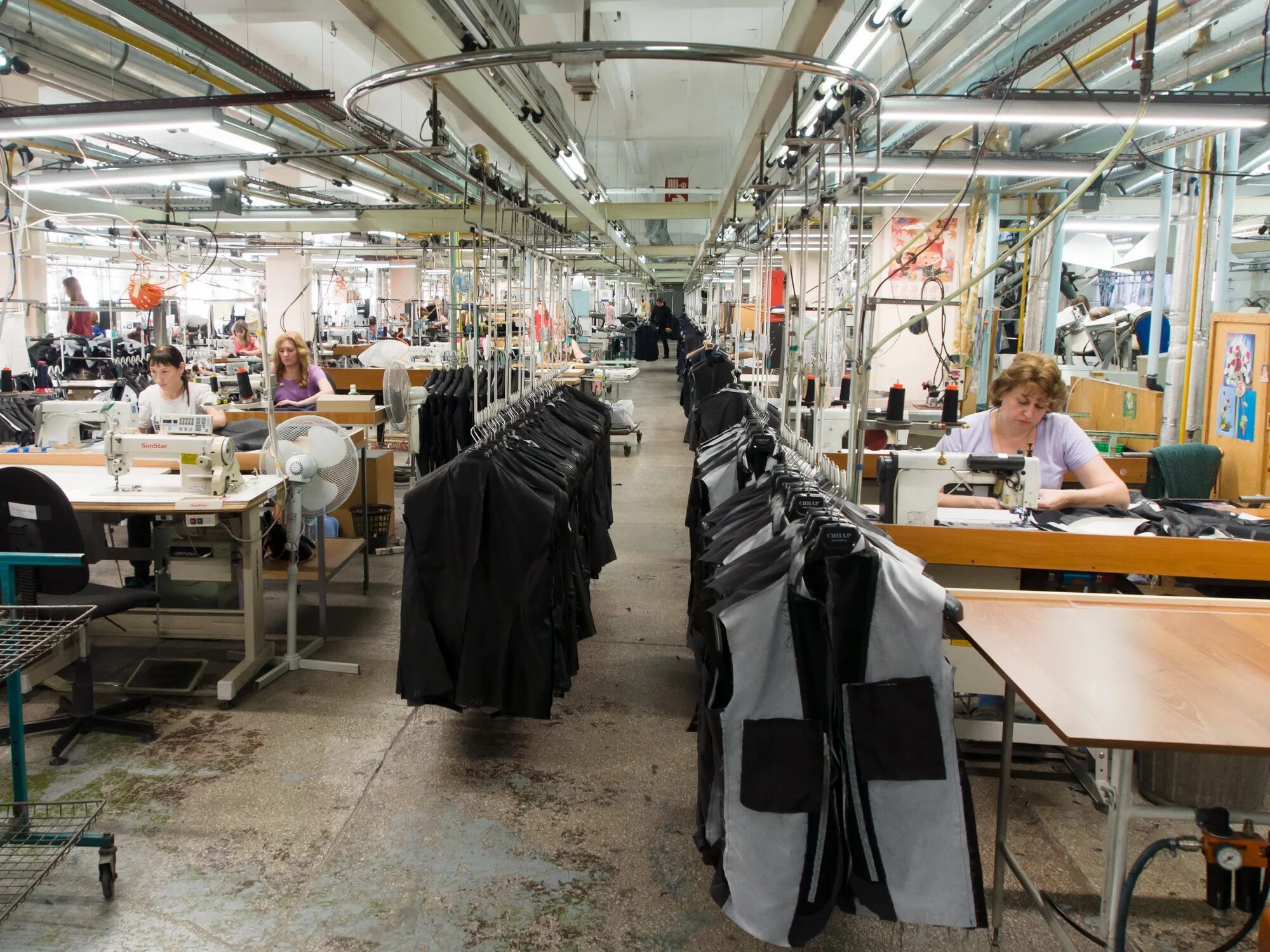 Новосибирская швейная фабрика Синар. Фабрика Синар Новосибирск. Синар Швейный цех. Швейная фабрика в Новосибирске Северянка.