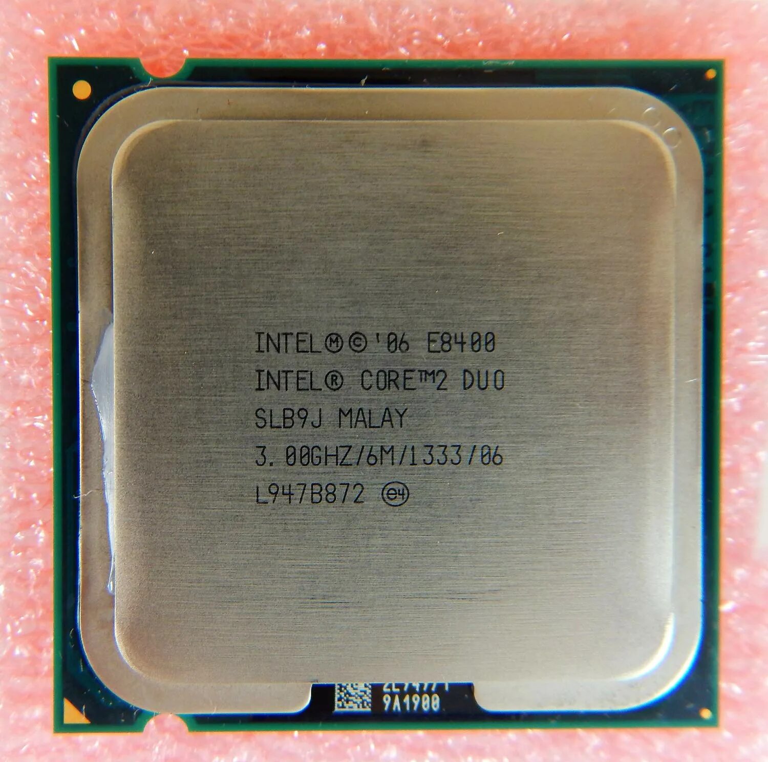 Intel r core 2 duo cpu. Core 2 duo e8400. core 2 duo e8400 память. процессор intel core i2 duo. процессор intel core 2 duo cpu e8400 3.00ghz.