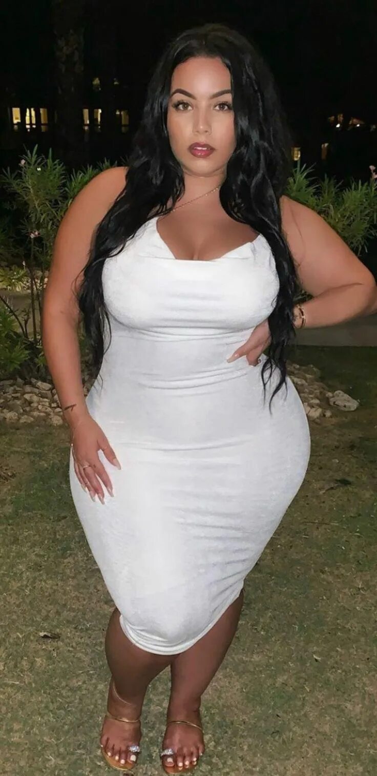 Sarah taylor модель. Sara chacon модель. Sarah taylor ysmks. Plus size sarah rae vargas. Беттани хьюз.