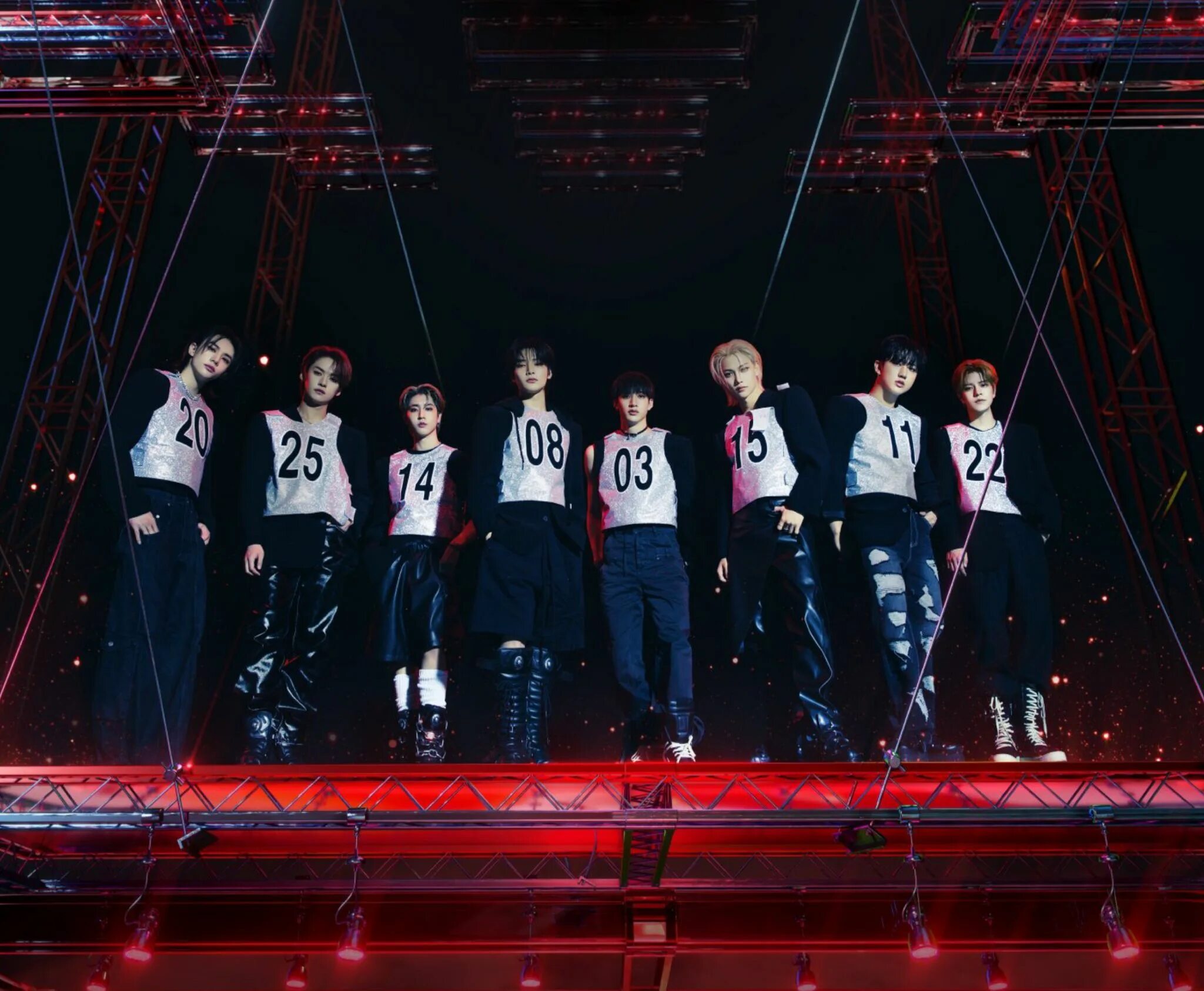 Группа stray kids бой-бэнды республики корея. Kpop stray kids lomo card. Stray kids эра 5star. Stray kids альбом 2024. Stray kids 2022.
