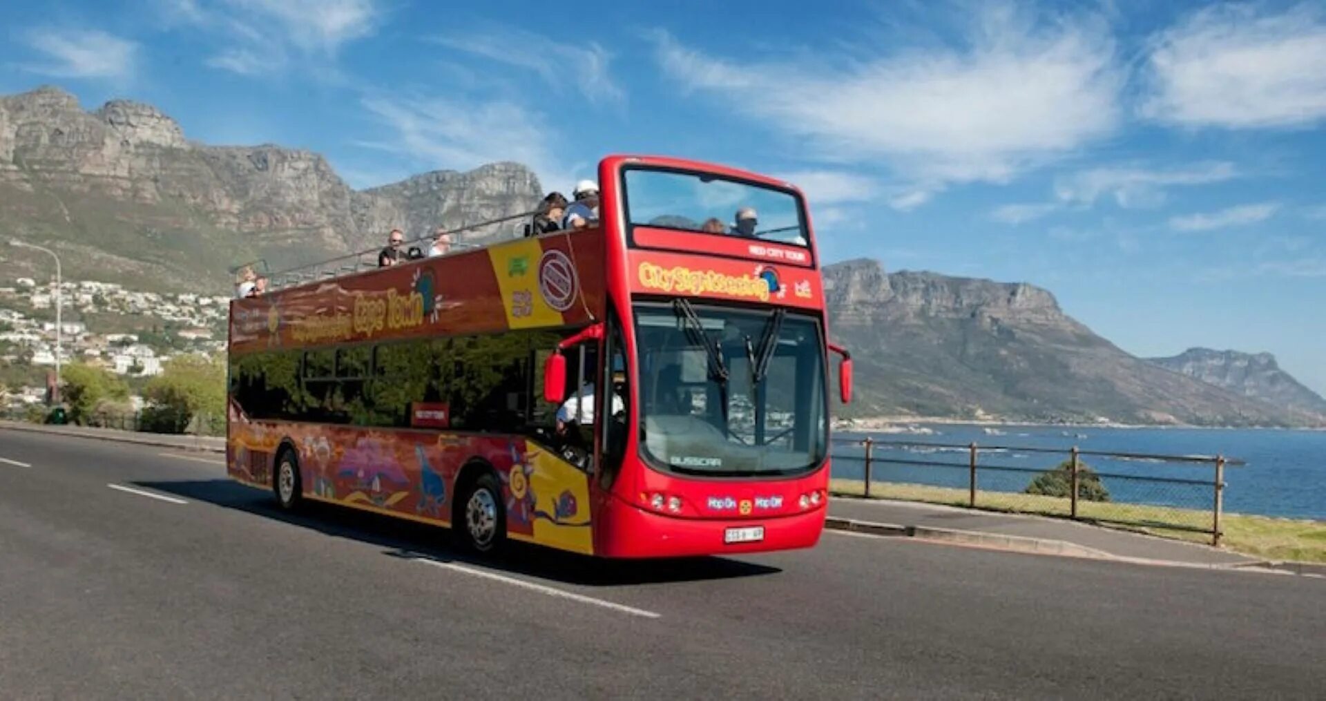 Автобусные туры 1 день. Автобус ЮАР. Экскурсионный автобус ЮАР. Автобус Южная Африка. Автобусы в Кейптауне.