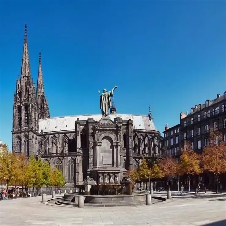 Клермон ферран франция. Клермон-ферран. клермон город во франции. clermont-ferrand cathedral. клермон-ферран достопримечательности.