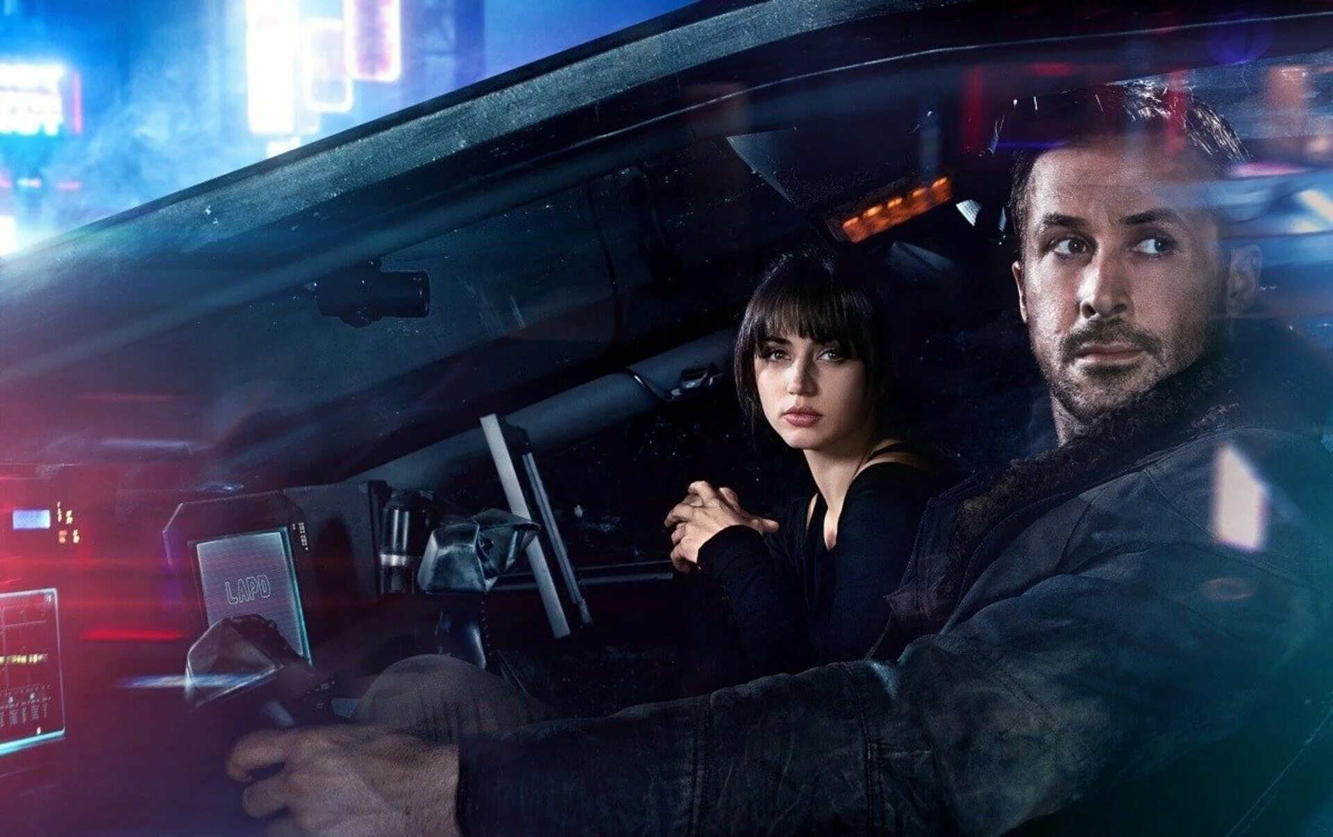 Бегущий по лезвию роли. Ана де арма бегущий по лезвию 2049. ана де армас бегущий по л. ана де армас бегущий по лезвию.