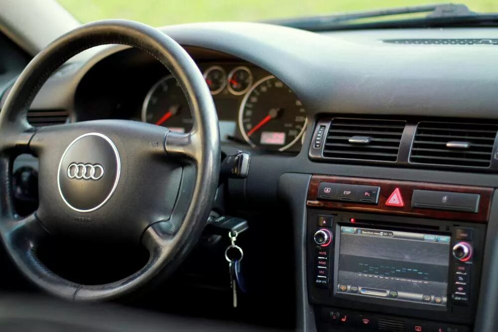 Андроид а6 с5. Магнитола для ауди а6 с5 android. Audi a6 c5 1999. Audi a6 c5 салон. Audi s6 c5 салон.