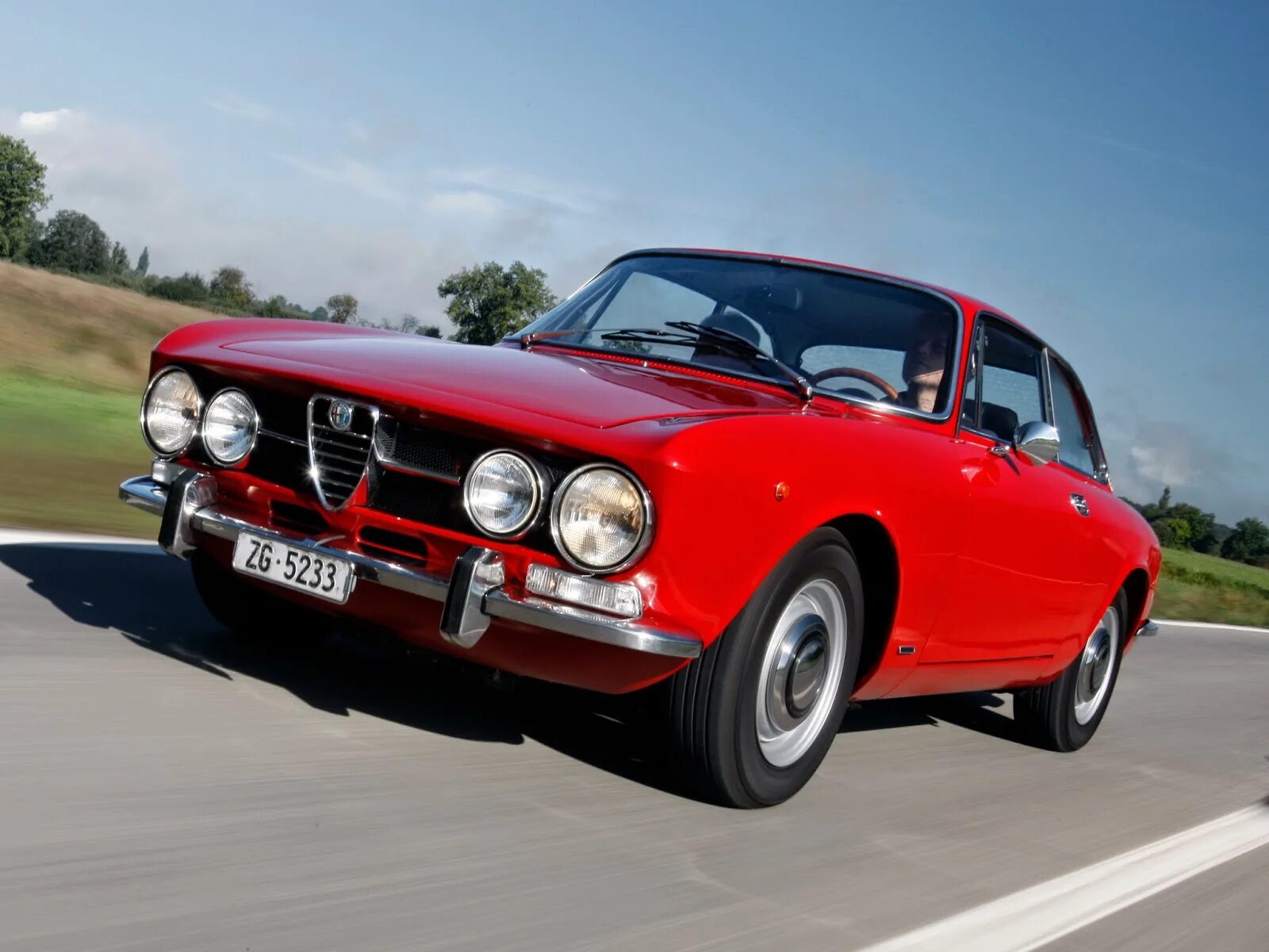 Модели альфа ромео. Alfa Romeo 1750 Coupe. Альфа Ромео 1750 gt. Alfa Romeo 70s.