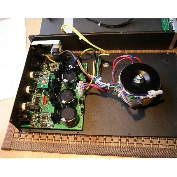 Ps audio dectet power center. Ps audio perfectwave power plant 5. Cd-транспорт ps audio directstream memory player. Динамик das speakers 18s. Ps audio power plant premier.