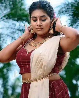 Nimisha Sajan, mallu actress, muscle, HD phone wallpaper.